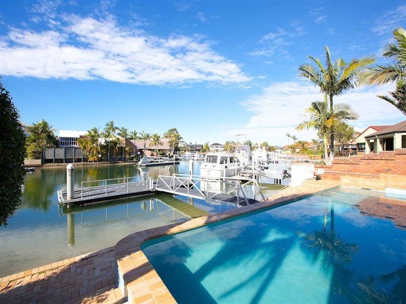 10 Torio Place, Runaway Bay QLD 4216