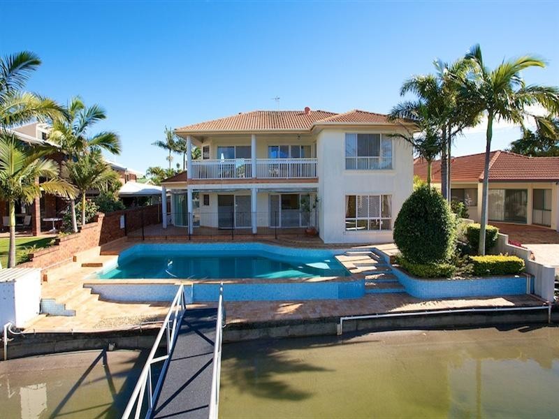 10 Torio Place, Runaway Bay QLD 4216