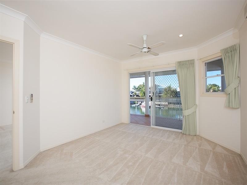 10 Torio Place, Runaway Bay QLD 4216