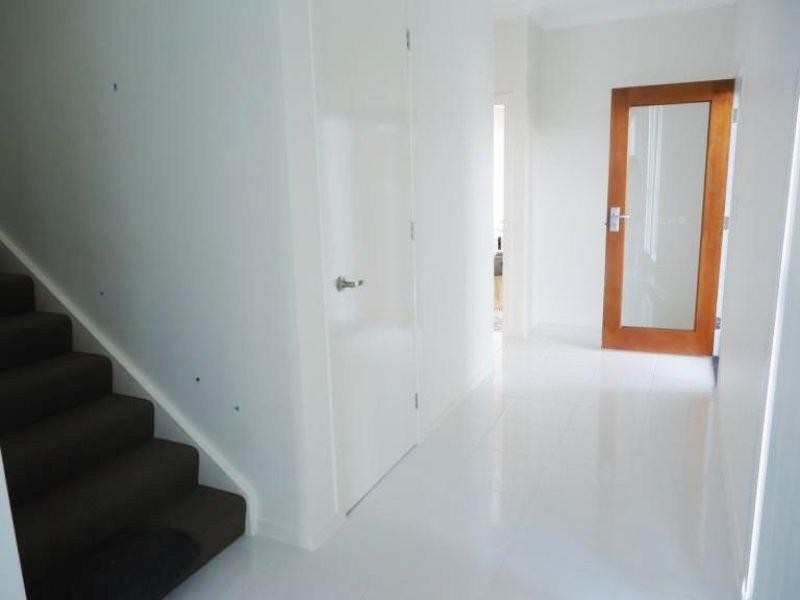 1/11 Margaroola Avenue, Biggera Waters QLD 4216