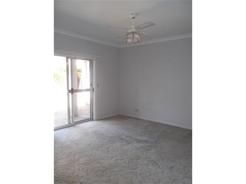 23 Anchorage Way, Biggera Waters QLD 4216