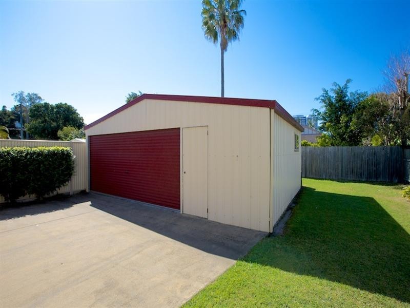 49 Annerley Avenue, Runaway Bay QLD 4216