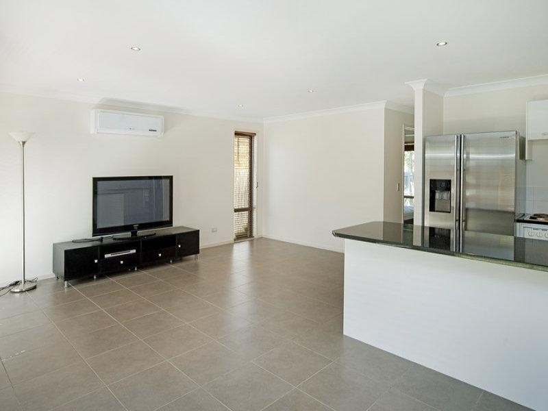 10/137 Olsen Avenue, Arundel QLD 4214