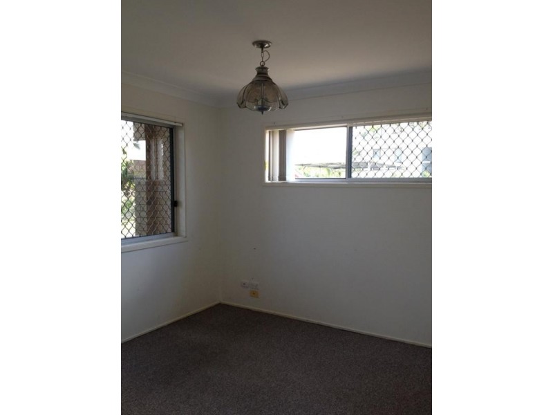 57 Victor Avenue, Paradise Point QLD 4216