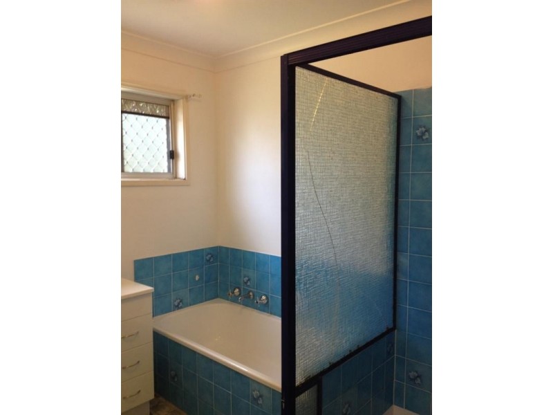 57 Victor Avenue, Paradise Point QLD 4216