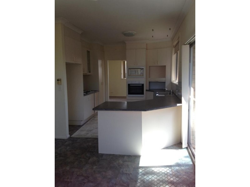 57 Victor Avenue, Paradise Point QLD 4216