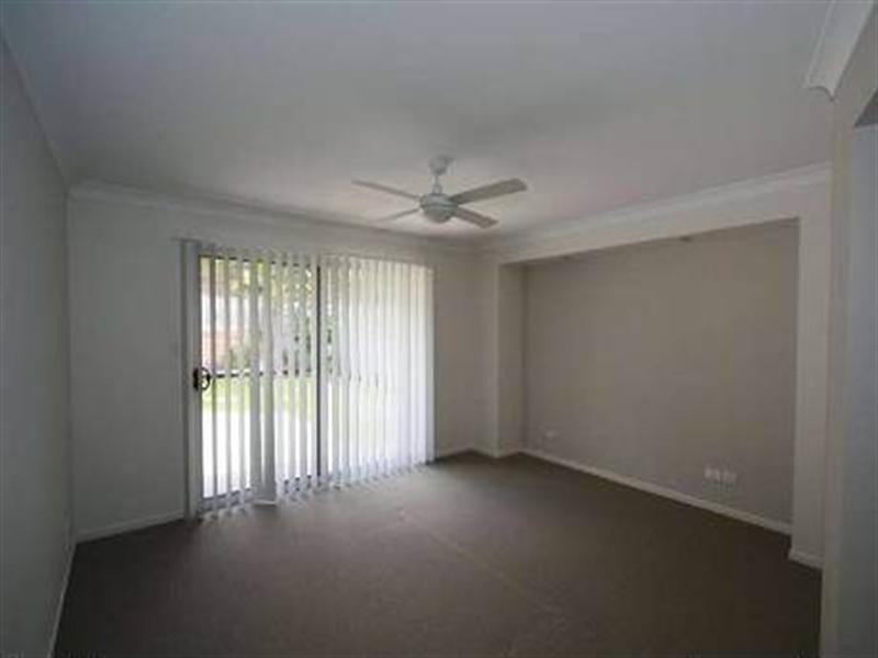 22 Victoria Drive, Pacific Pines QLD 4211