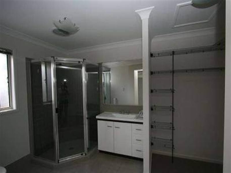 22 Victoria Drive, Pacific Pines QLD 4211
