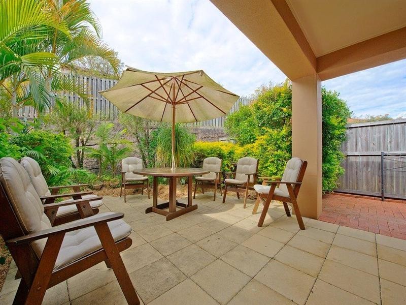 72/24 Amsonia Street, Arundel QLD 4214