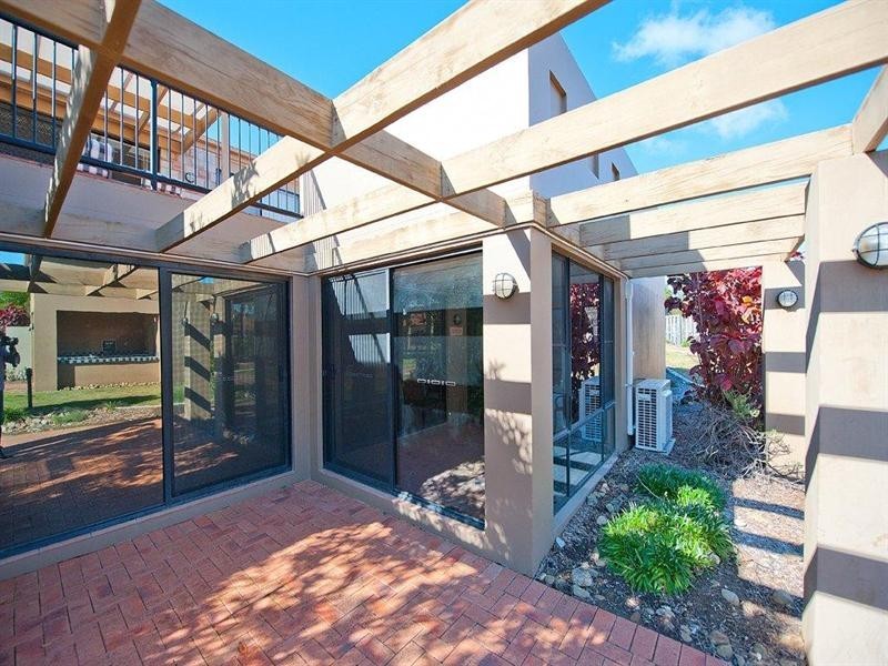 72/24 Amsonia Street, Arundel QLD 4214