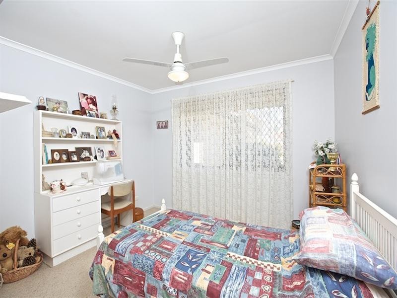 17 Jennifer Avenue, Runaway Bay QLD 4216