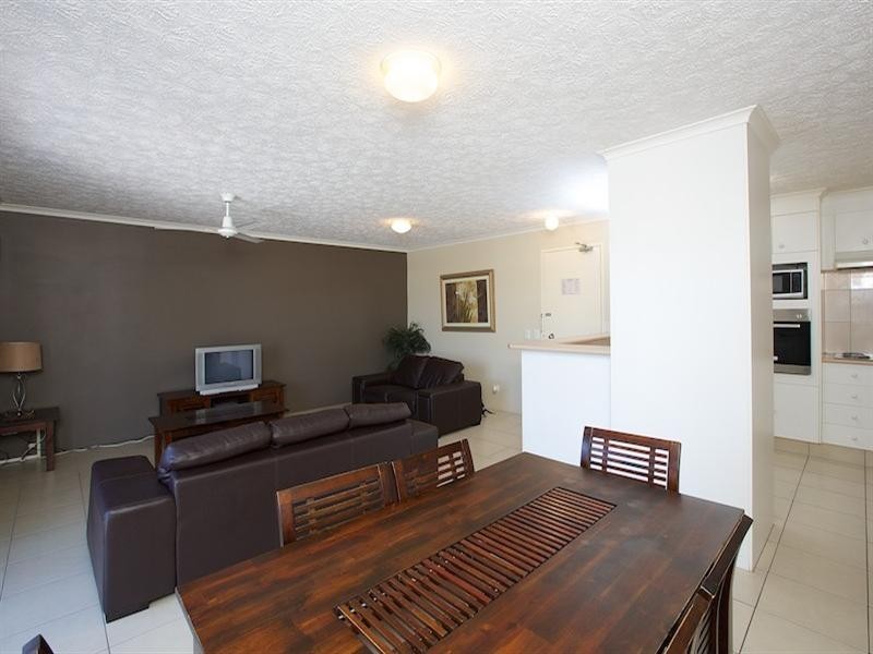 11/12 Whiting Street, Labrador QLD 4215