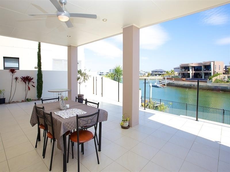 54 East Quay Drive, Biggera Waters QLD 4216