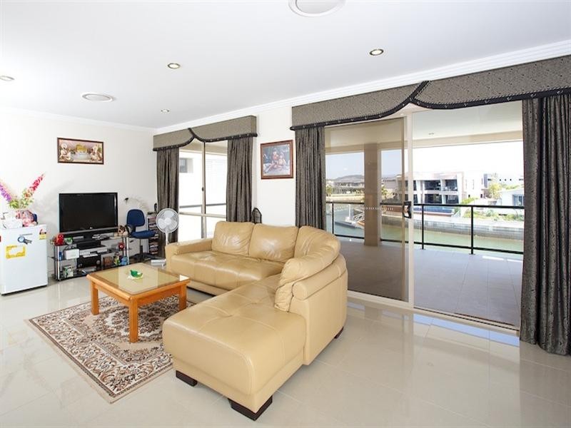 54 East Quay Drive, Biggera Waters QLD 4216