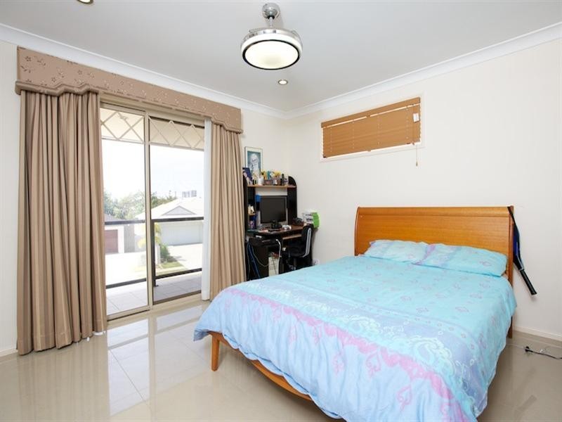 54 East Quay Drive, Biggera Waters QLD 4216