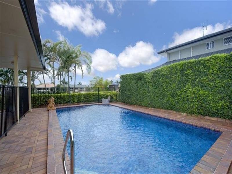 37 Limetree Parade, Runaway Bay QLD 4216