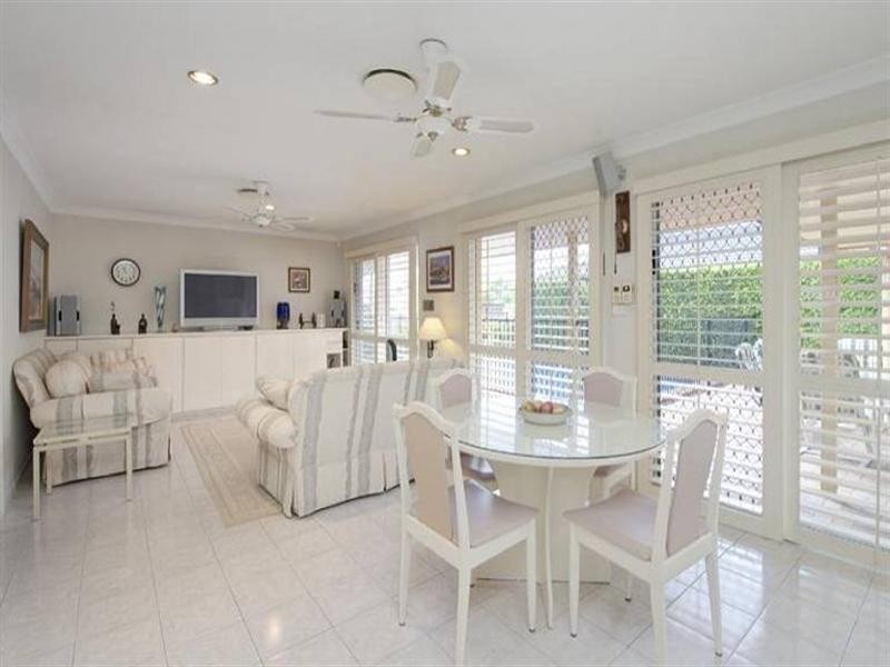 37 Limetree Parade, Runaway Bay QLD 4216