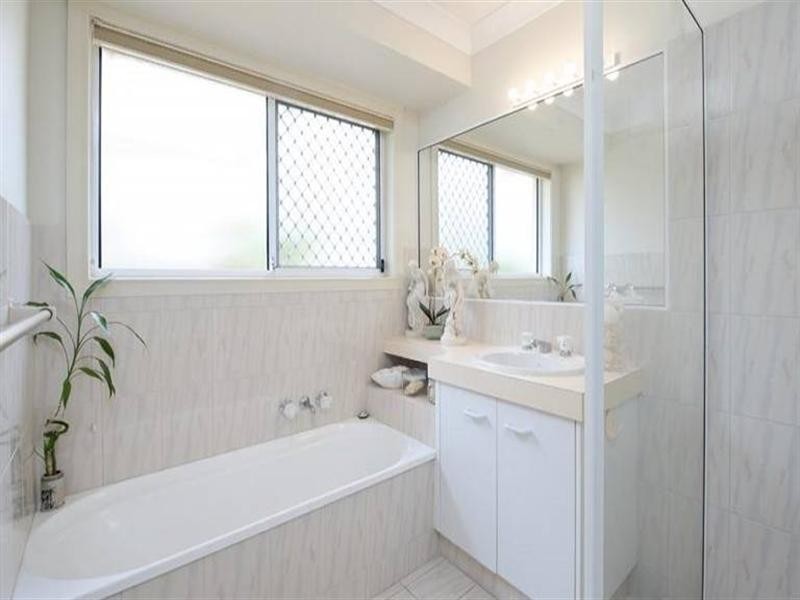 37 Limetree Parade, Runaway Bay QLD 4216