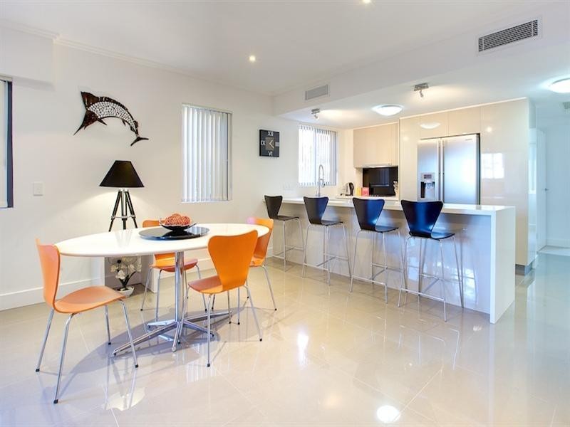 2/508 Marine Parade, Biggera Waters QLD 4216