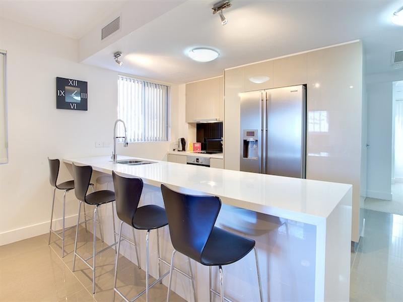 2/508 Marine Parade, Biggera Waters QLD 4216