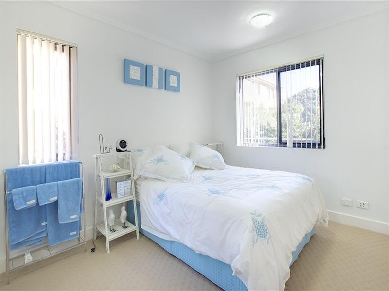 2/508 Marine Parade, Biggera Waters QLD 4216