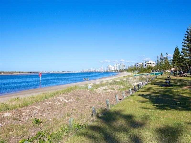 2/508 Marine Parade, Biggera Waters QLD 4216