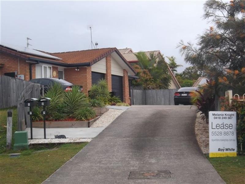 2/7 Clovelly Place, Labrador QLD 4215