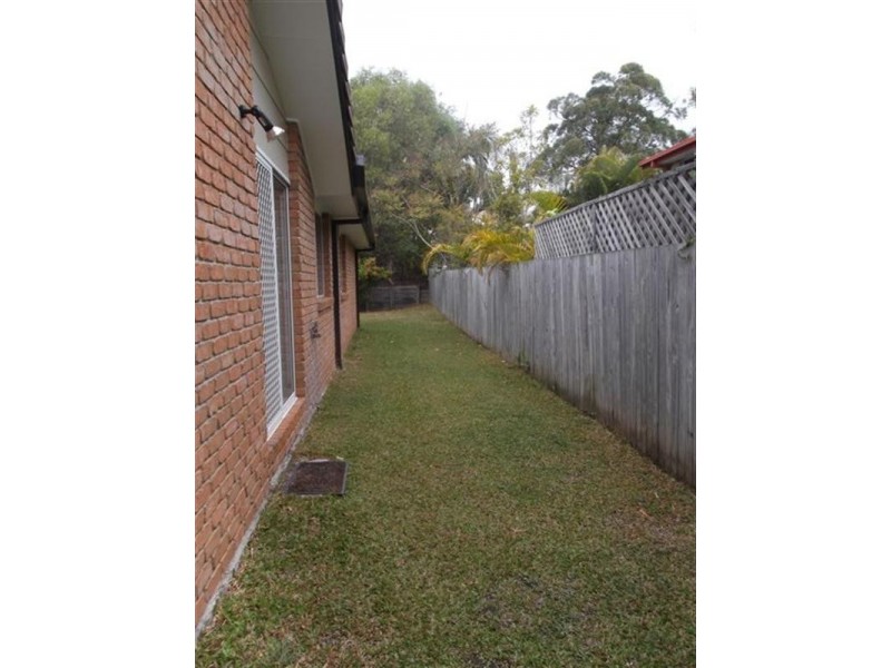 2/7 Clovelly Place, Labrador QLD 4215