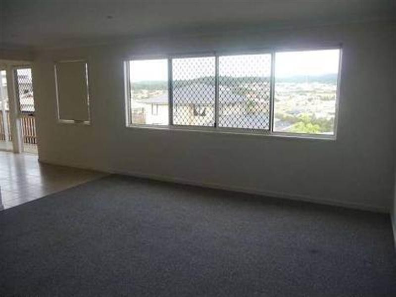 Pacific Pines QLD 4211