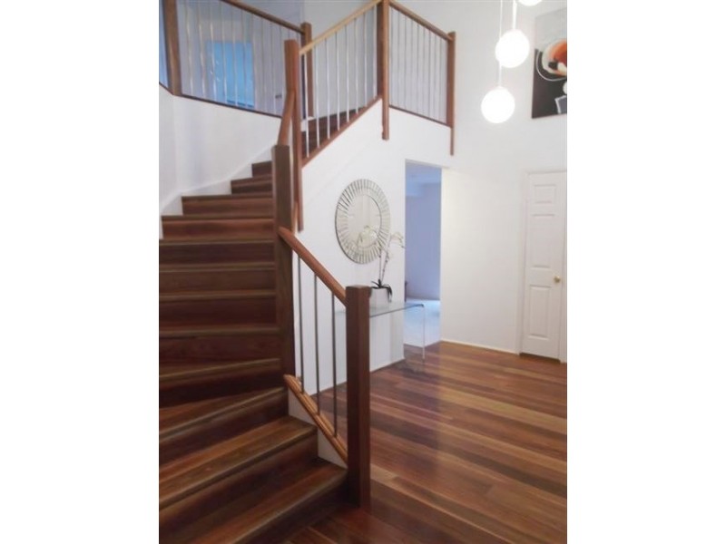 27 Nirvana Court, Runaway Bay QLD 4216