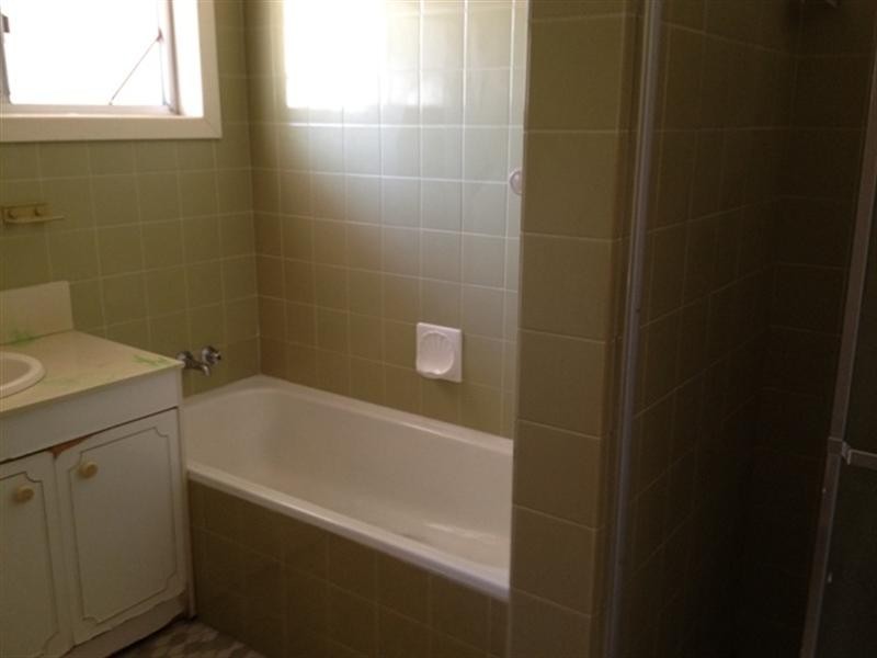 34 Anembo Street, Chevron Island QLD 4217