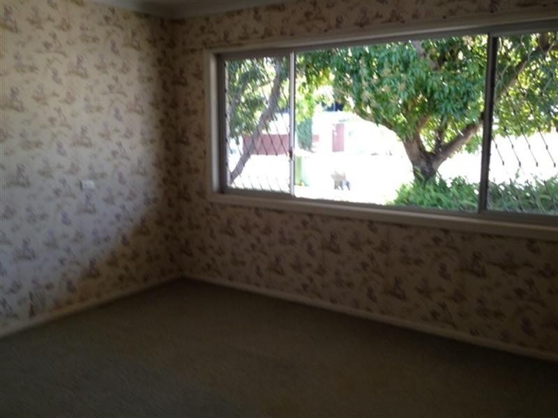 34 Anembo Street, Chevron Island QLD 4217