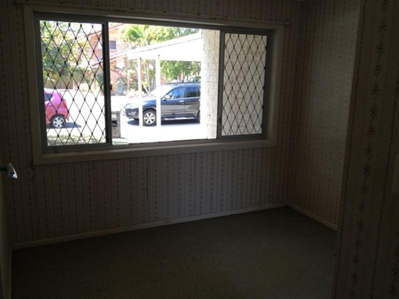 34 Anembo Street, Chevron Island QLD 4217