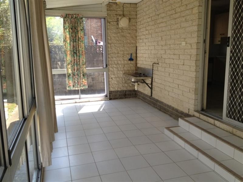 34 Anembo Street, Chevron Island QLD 4217