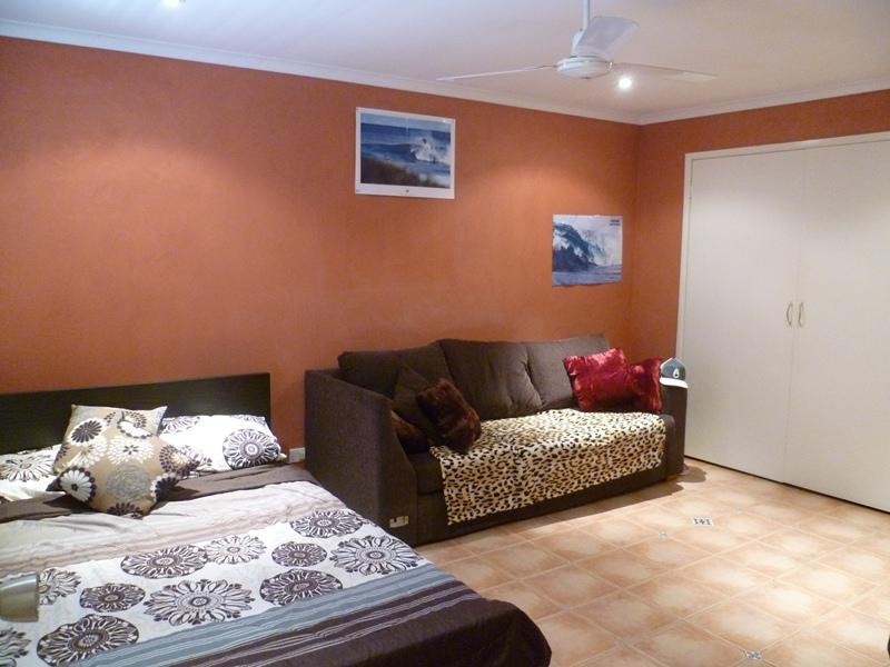 4 Bellview Crescent, Ashmore QLD 4214