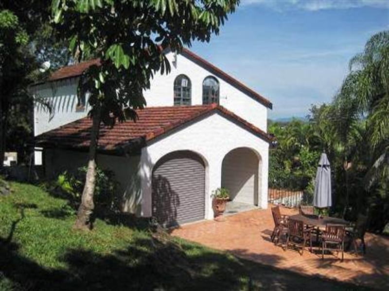 2 Bellview Crescent, Ashmore QLD 4214