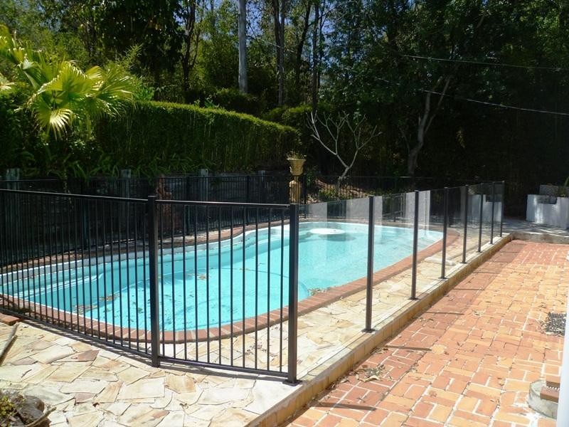 2 Bellview Crescent, Ashmore QLD 4214