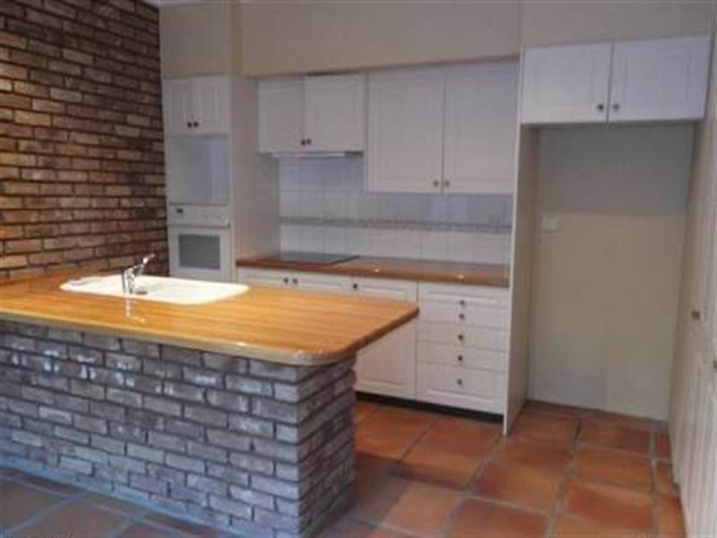 2 Bellview Crescent, Ashmore QLD 4214