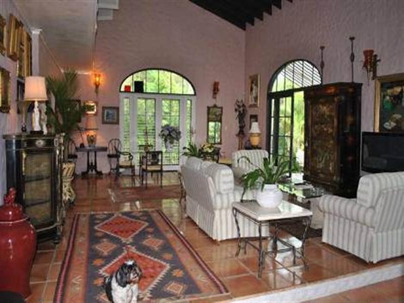 2 Bellview Crescent, Ashmore QLD 4214