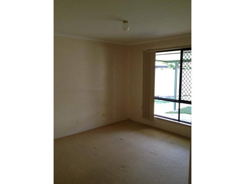 2/9 Elm Court, Labrador QLD 4215