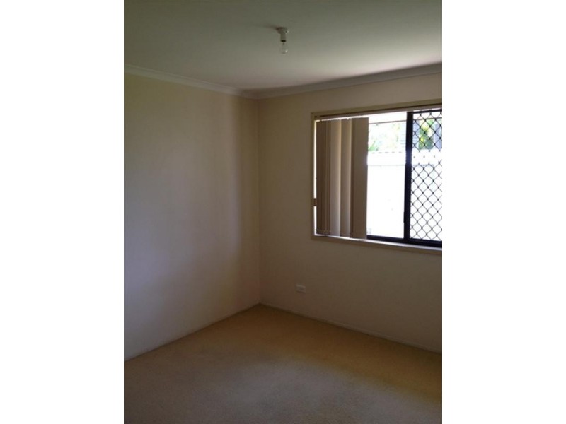 2/9 Elm Court, Labrador QLD 4215