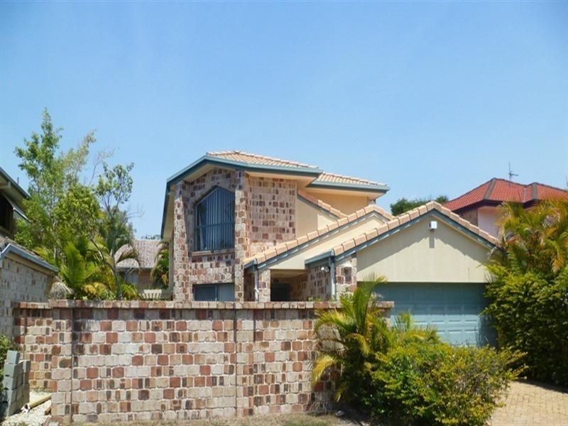 6 Thyme Court, Runaway Bay QLD 4216