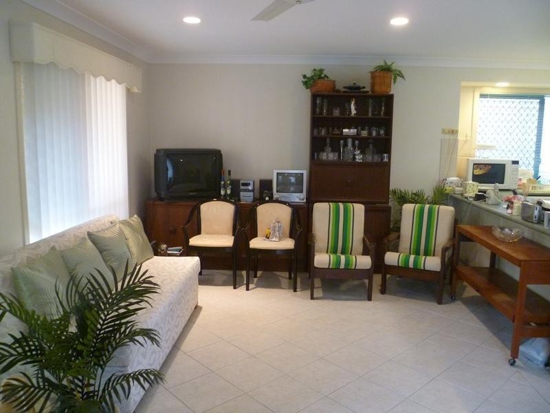 6 Thyme Court, Runaway Bay QLD 4216