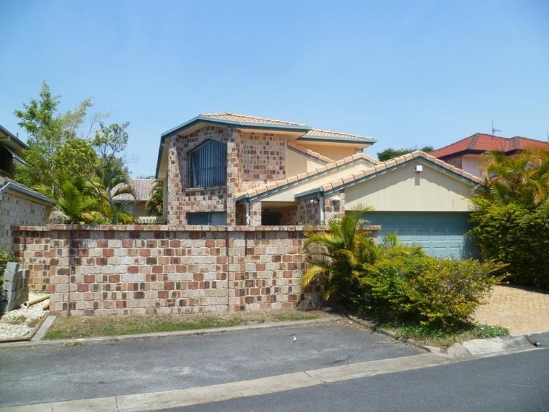 6 Thyme Court, Runaway Bay QLD 4216