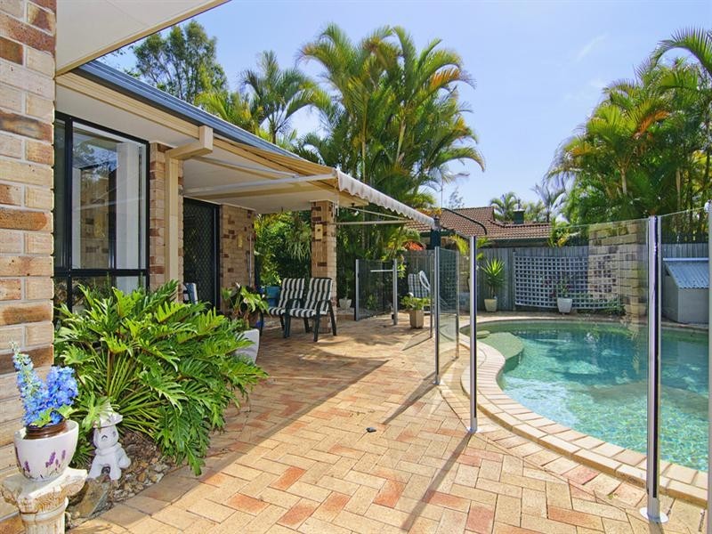 10 Thyme Court, Runaway Bay QLD 4216