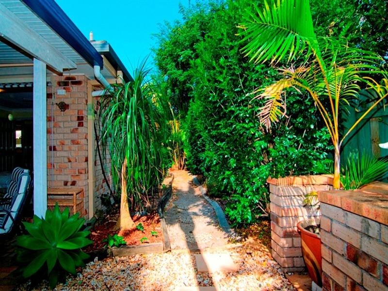 10 Thyme Court, Runaway Bay QLD 4216