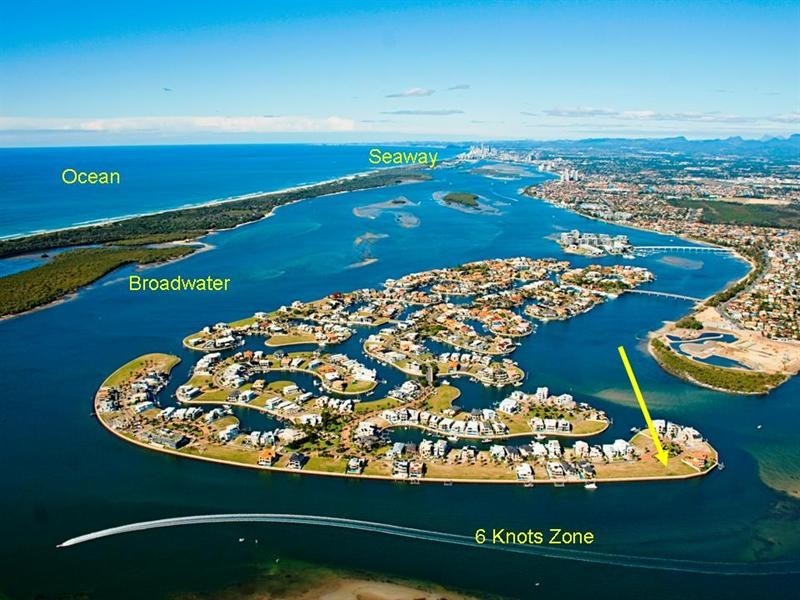 43 Knightsbridge Parade West, Paradise Point QLD 4216