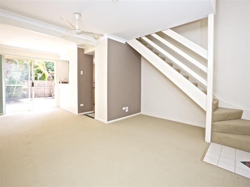 42/125 Hansford Road, Coombabah QLD 4216