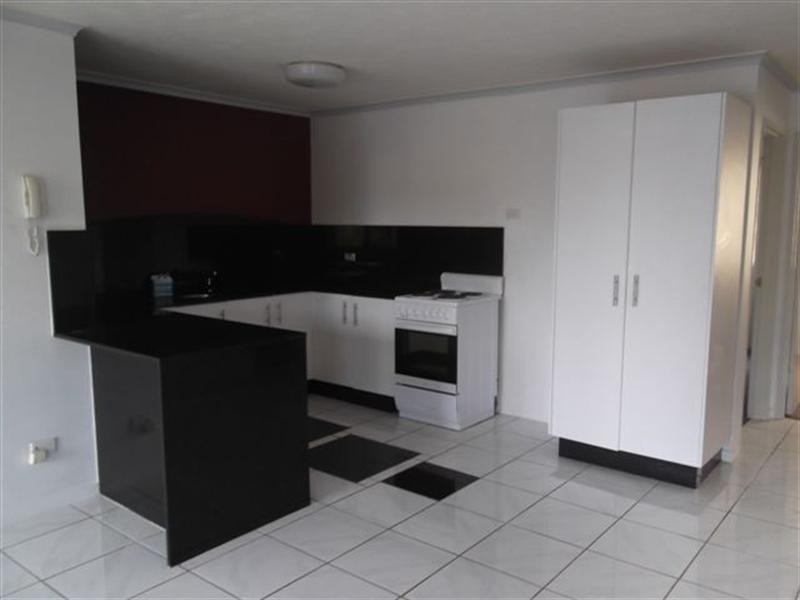 9/9 Bradford Street, Labrador QLD 4215