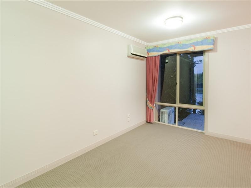 69 John Lund Drive, Hope Island QLD 4212